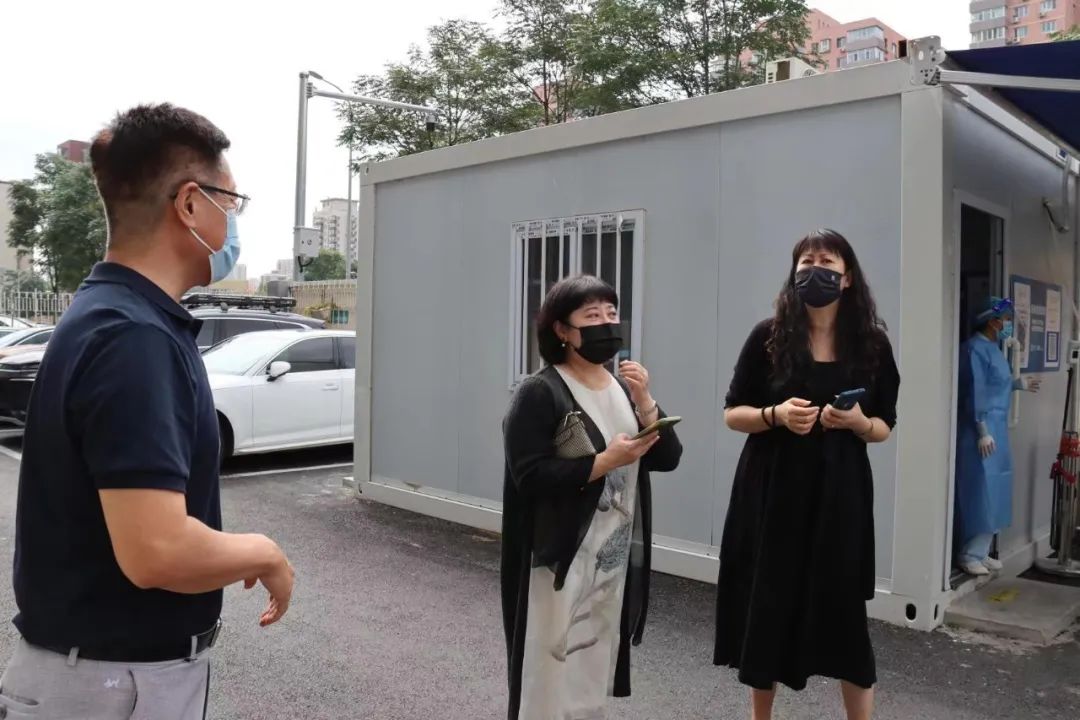 【溫暖醫心】朝陽區衛健委工會主席一行，慰問我院參加抗
